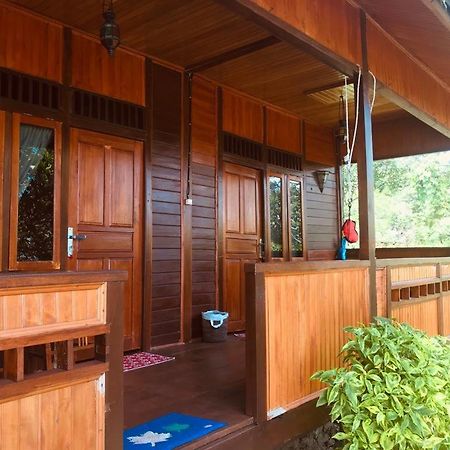 Panorama Backpackers Hotel Bunaken Exterior foto
