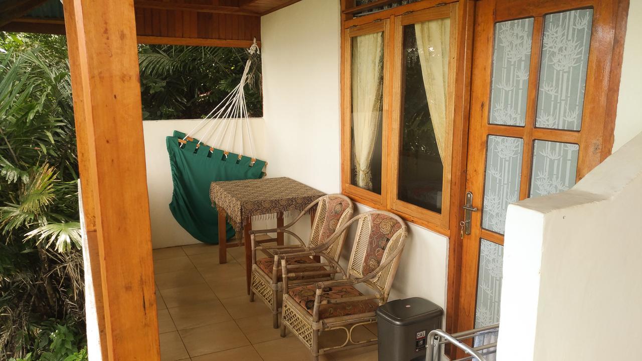 Panorama Backpackers Hotel Bunaken Exterior foto