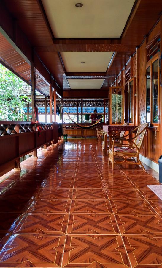 Panorama Backpackers Hotel Bunaken Exterior foto